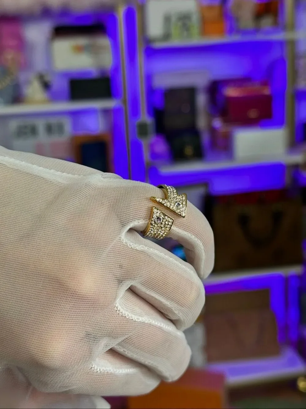 Chloe Vintage Arrow Gold Plated Crystal Ring Size 50 US size 5